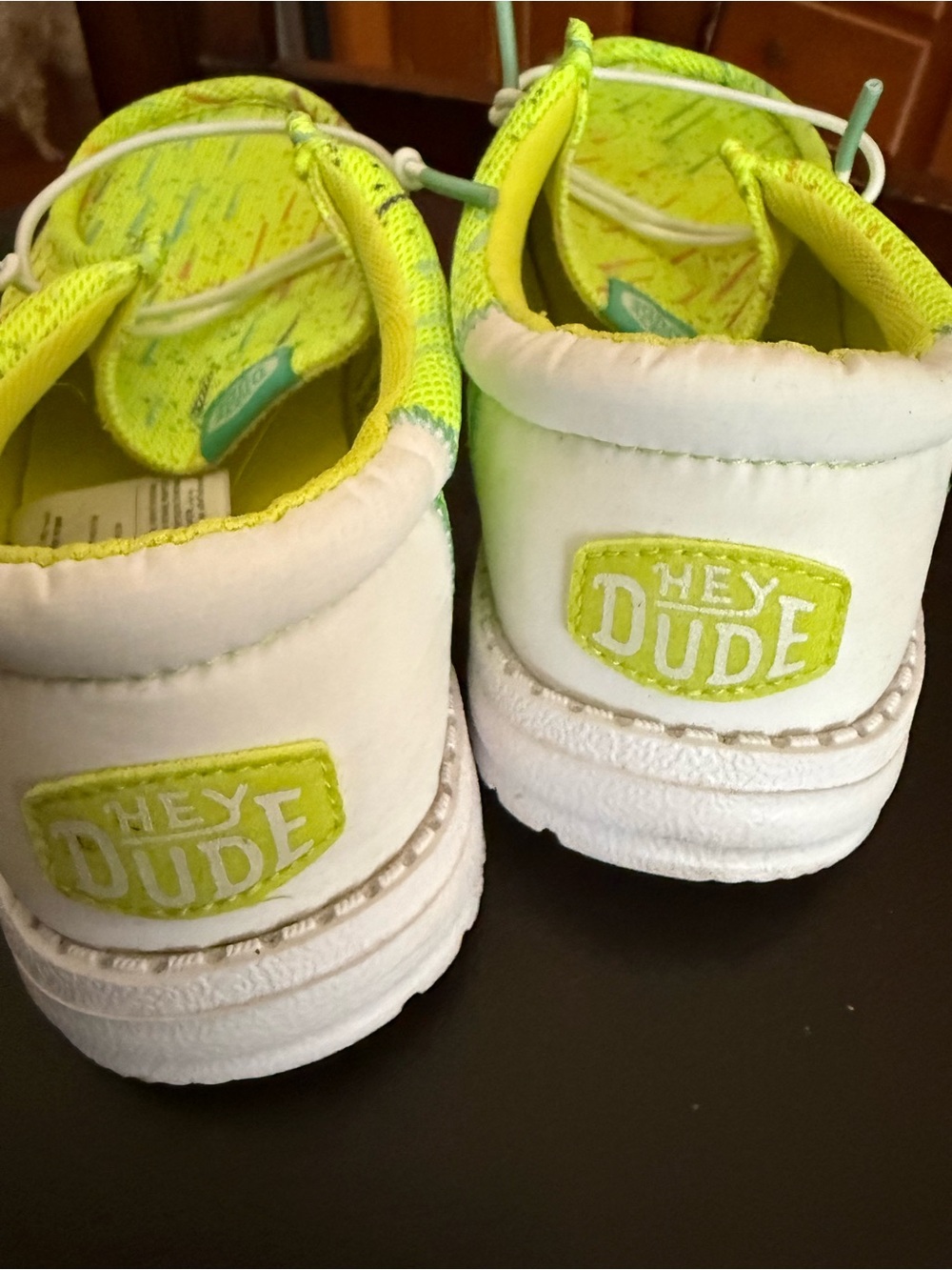 Hey Dude Lime green J6 - Picture 3 of 4